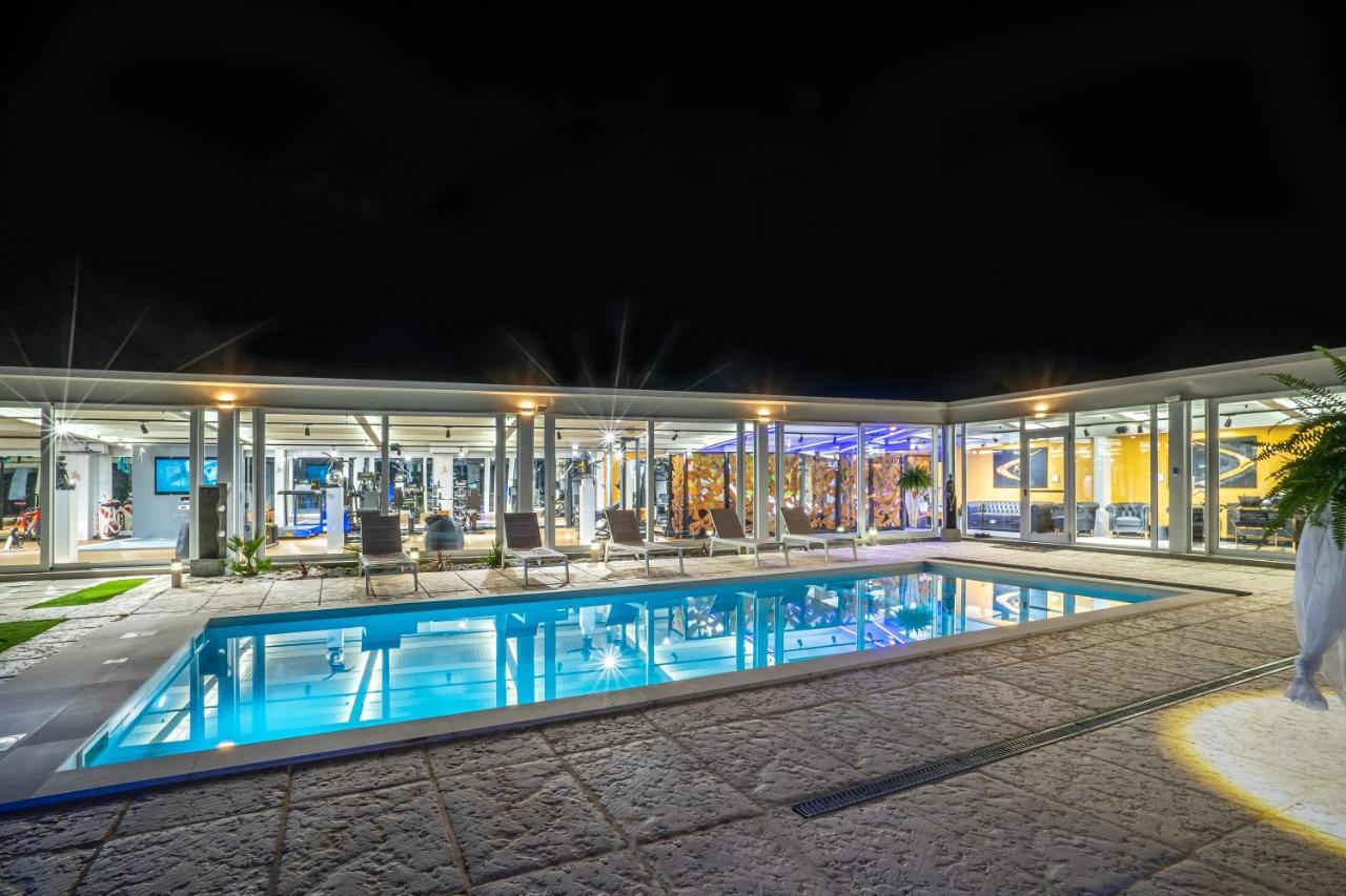 Terme di Miradolo Villa Vittoria B&B - Wellness المظهر الخارجي الصورة